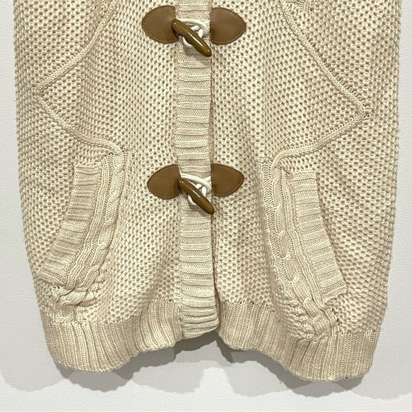 NWOT Pink Republic Faux Fur Collar Wooden Toggle Button Front Sweater Vest - Picture 10 of 16